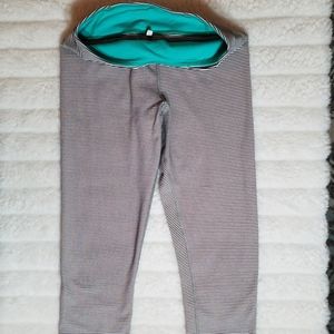AEO Black & white pin stripe/teal legging